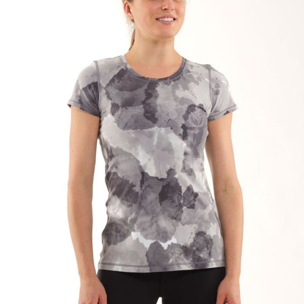 Lululemon Women's Lively Crewneck Tee *Vitasea - Grey